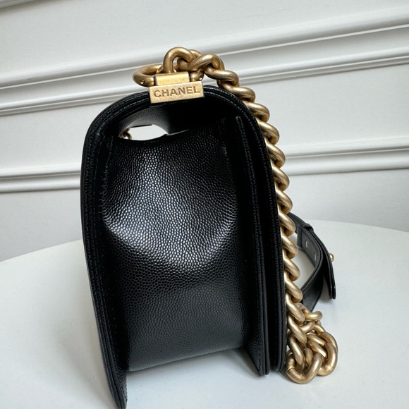 —SOLD— LEBOY OLD M FLAP BAG - Picture 6 of 16